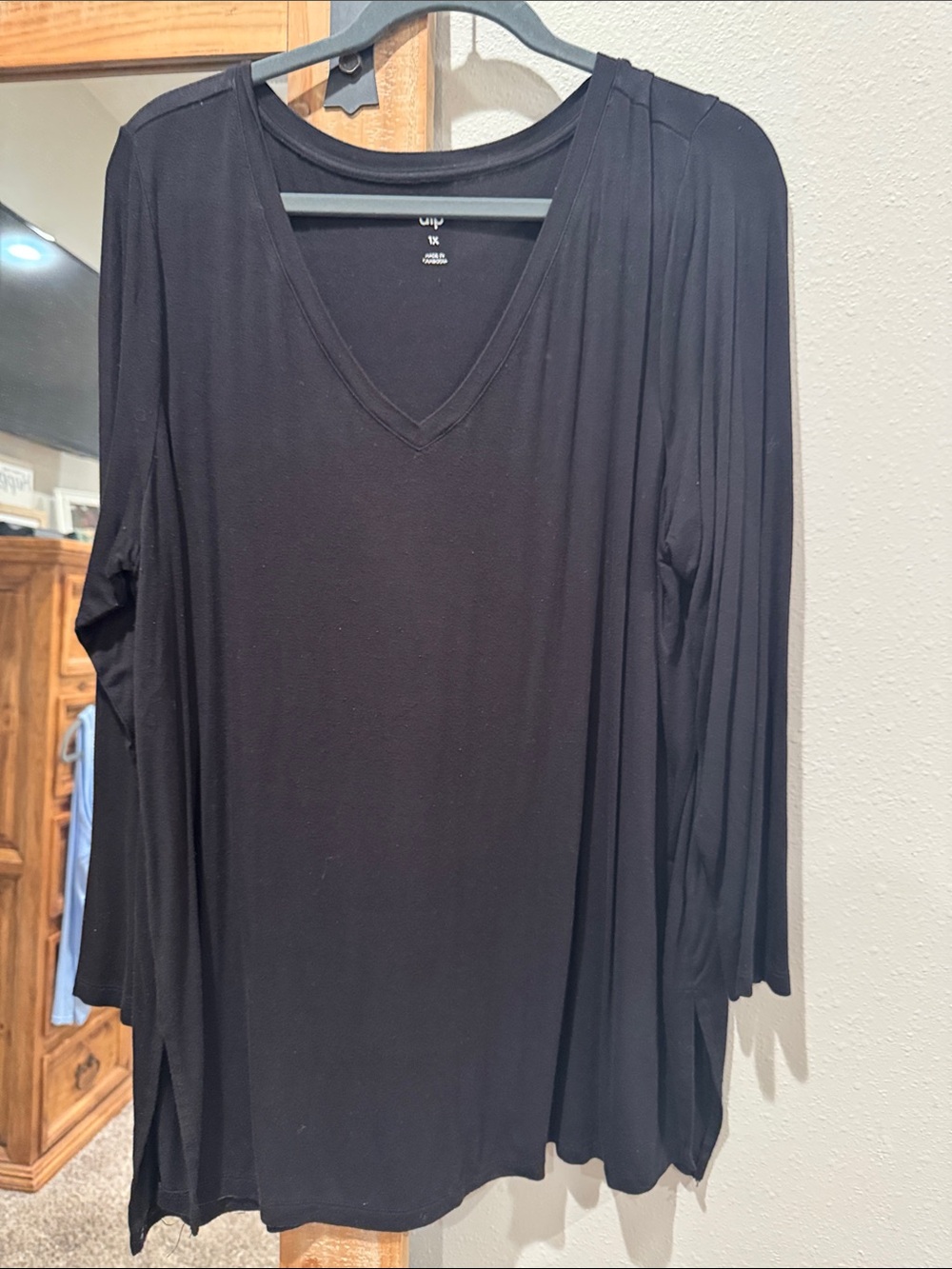 dip Black V-Neck Long Sleeve Women's Top with Pleated Detail